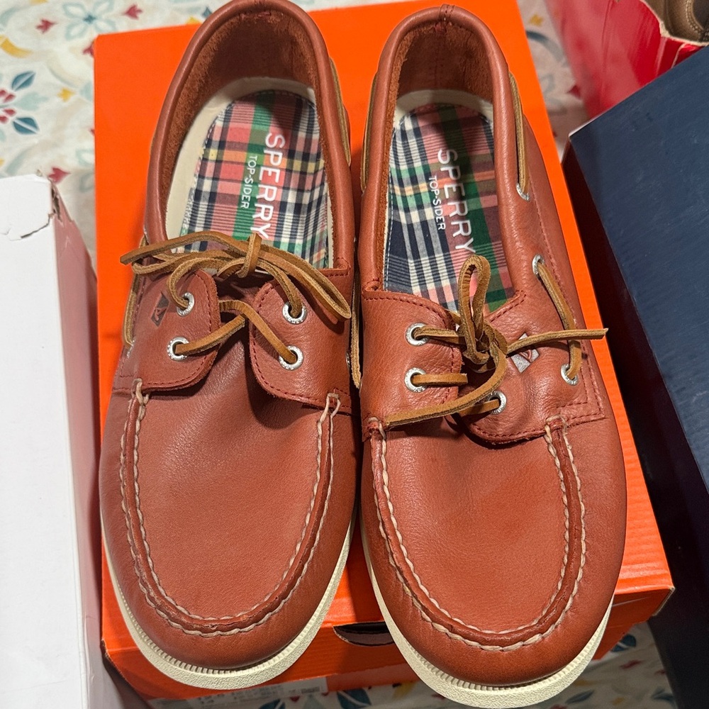 Sperry Men's Tan Leather Boat Shoes